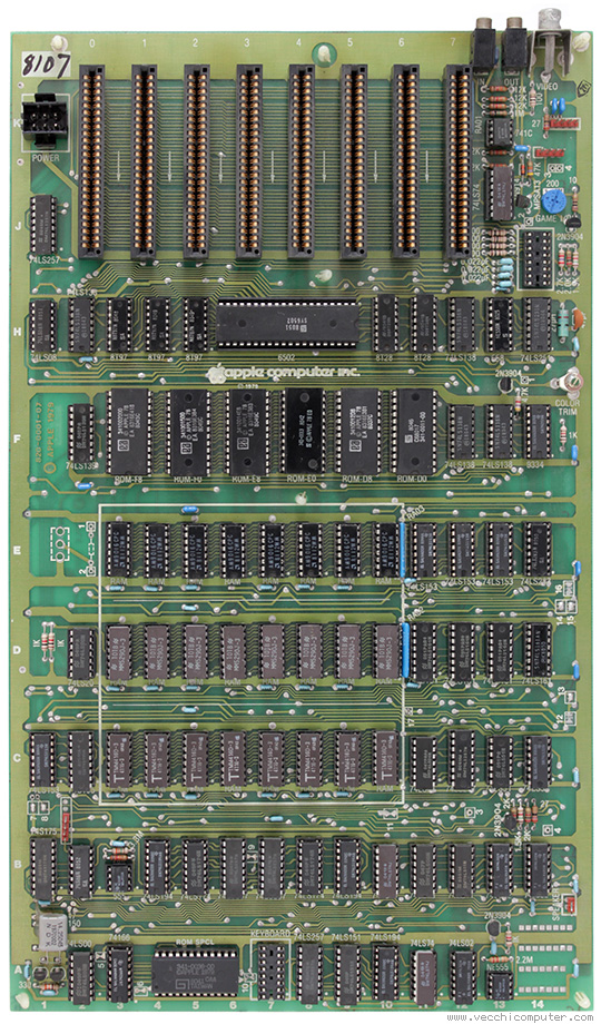 Apple II europlus (scheda madre)