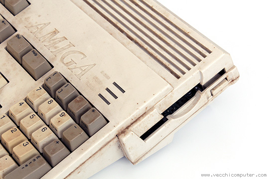 Commodore Amiga 1200 (sporco)