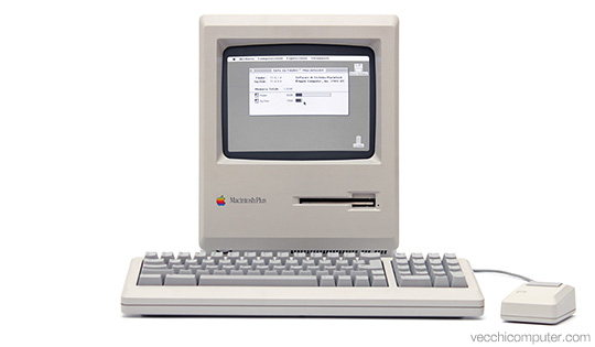 Apple Macintosh Plus - fronte