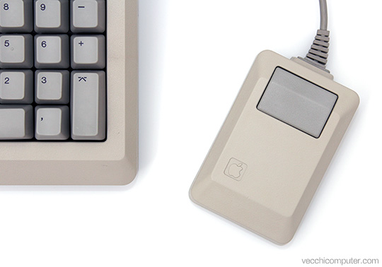 Apple Macintosh Plus - tastiera e mouse