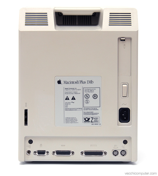Apple Macintosh Plus - retro