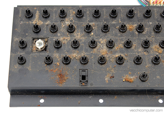 Commodore VIC 20 - dettaglio tastiera sporca